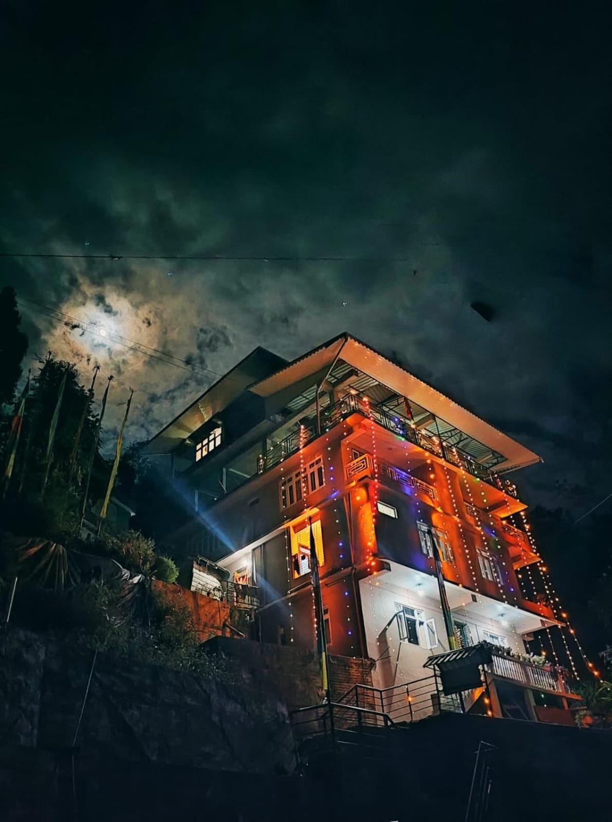 Mandavya Homestay Pelling Luaran gambar